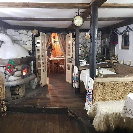 Casuta Din Povesti Otel Arada Dış mekan fotoğraf