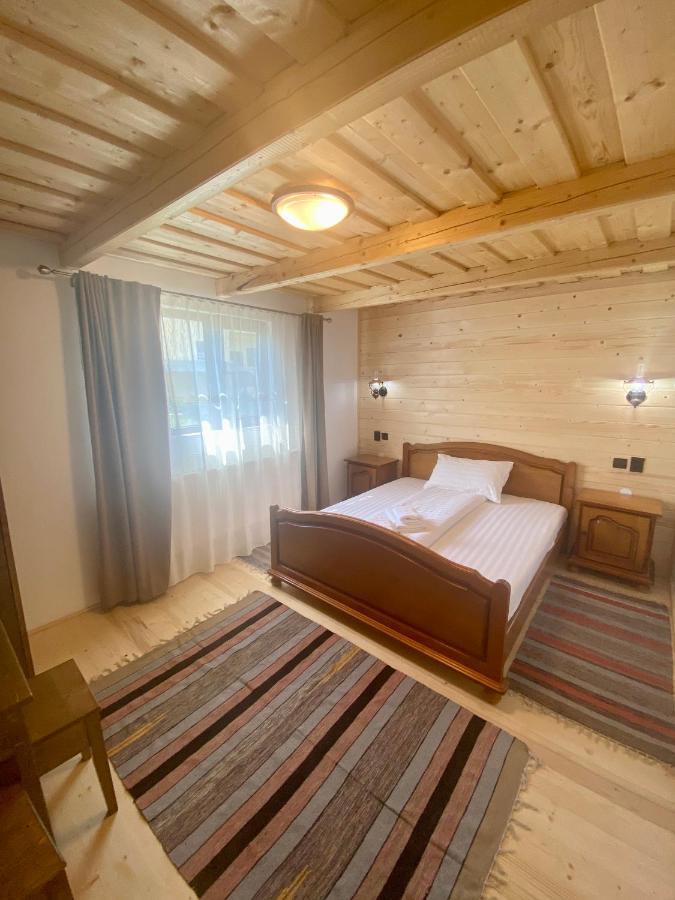 Casuta Din Povesti Otel Arada Dış mekan fotoğraf